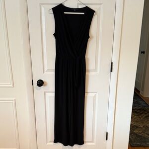 Tahari Elegant Black jumpsuit
